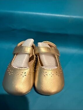 Toddler Mary Jane Walker Shoes in Metallic Gold